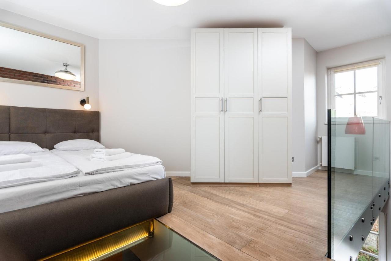 Dwupoziomowy Apartament Na Starym Podgorzu - By Upstairs Cracovia Esterno foto
